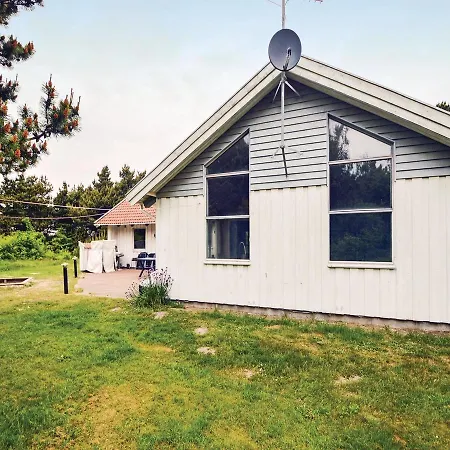 Four-bedroom Holiday In Holiday home