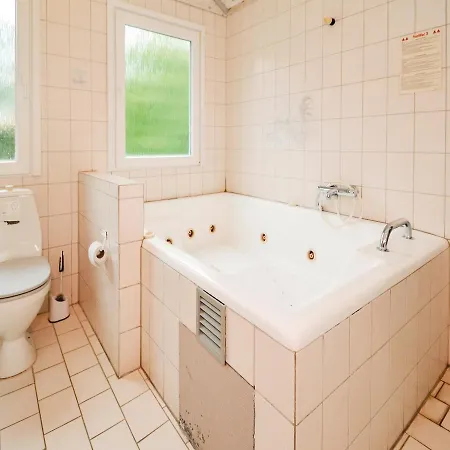 Four-bedroom Holiday In